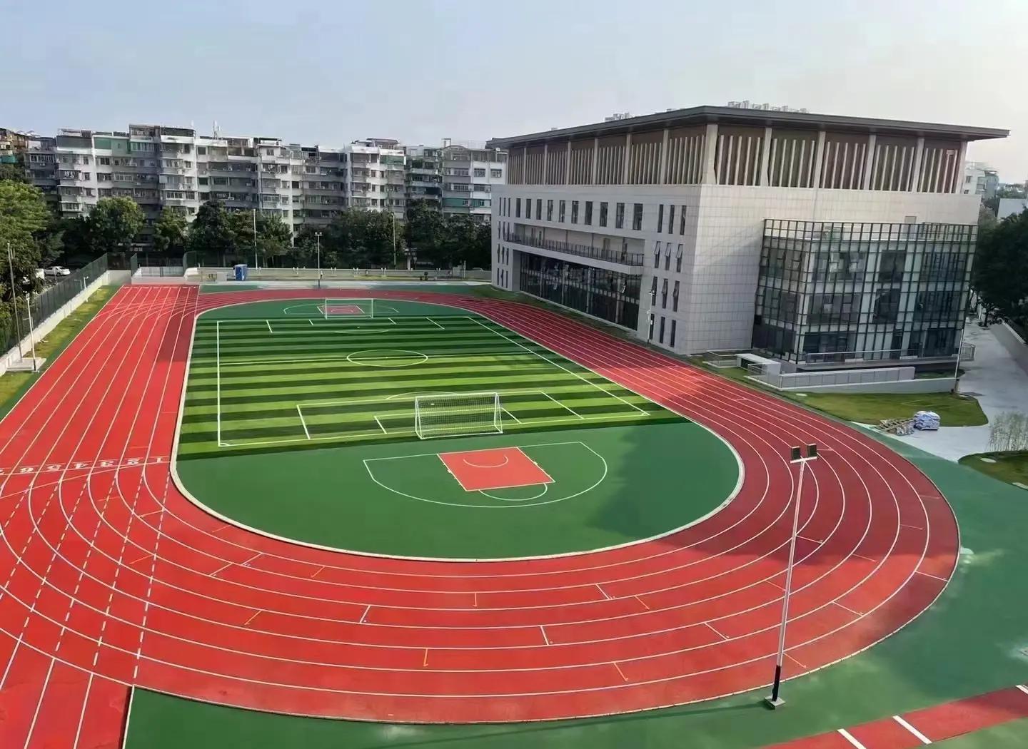 新乡市人造草坪塑胶篮球场 - 一站式服务